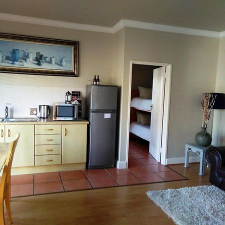 Casa Mia Guesthouse Тейбл-Вью Экстерьер фото