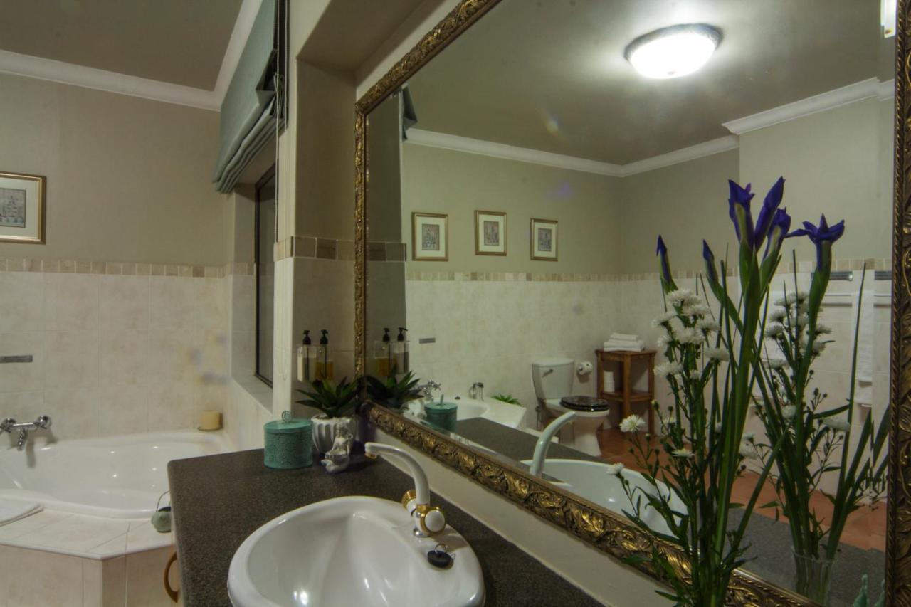 Casa Mia Guesthouse Тейбл-Вью Экстерьер фото