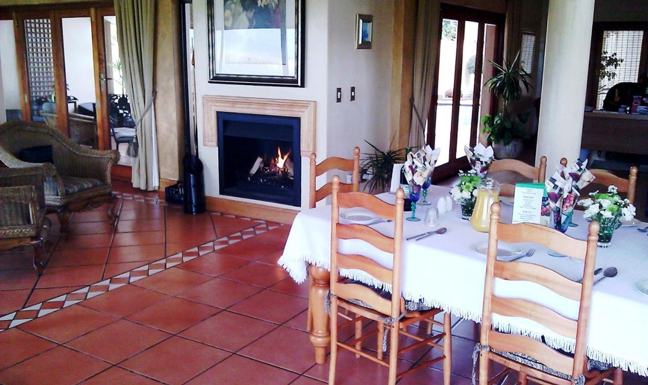 Casa Mia Guesthouse Тейбл-Вью Экстерьер фото
